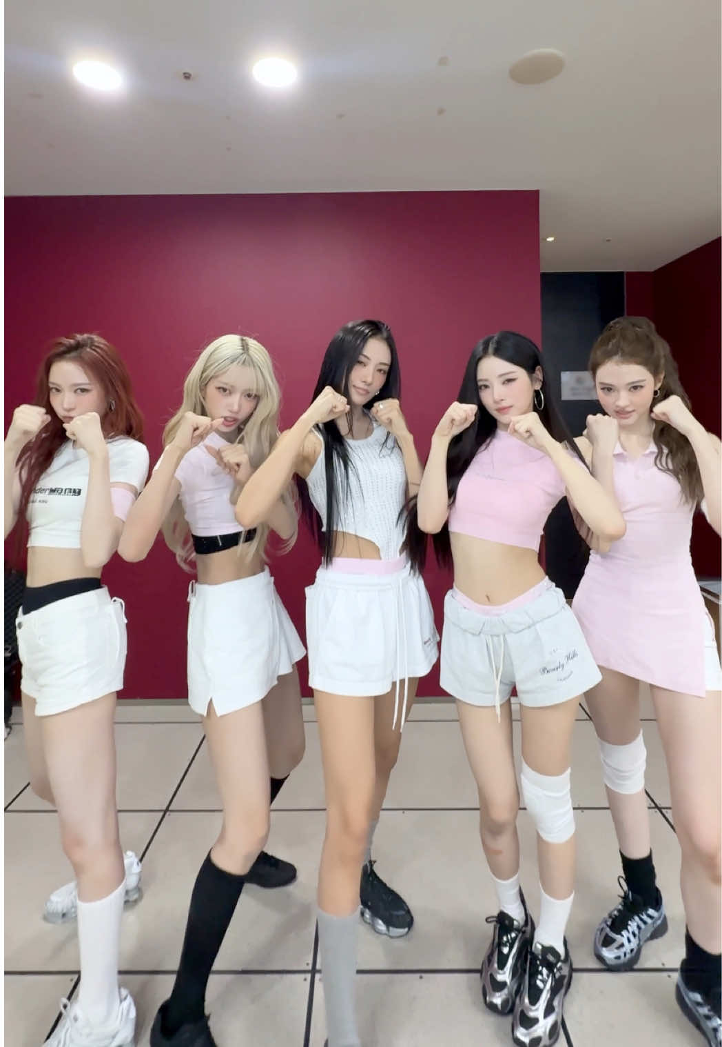 @MEOVV