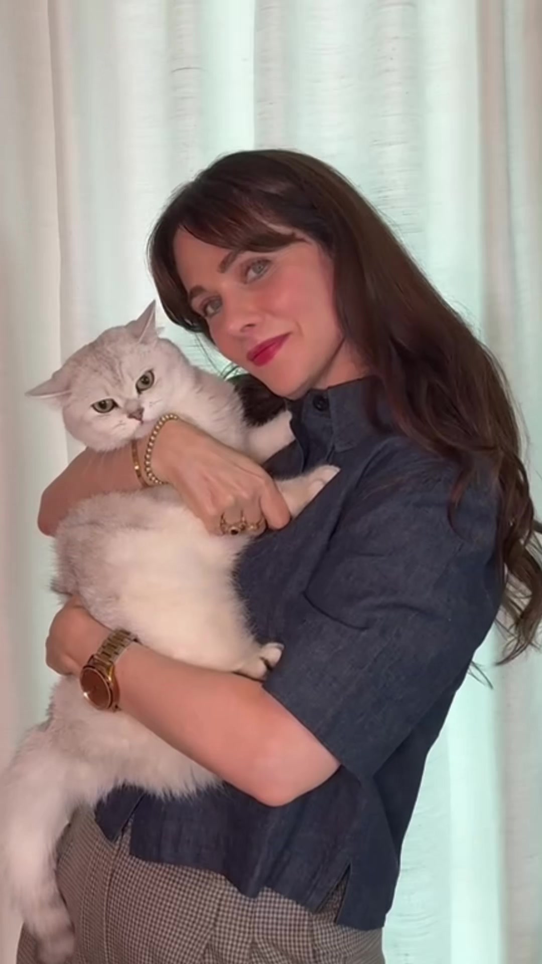 @zooeydeschanel