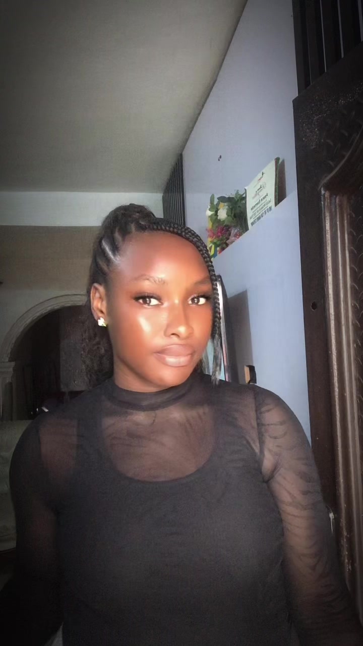 @Ella💖🌹