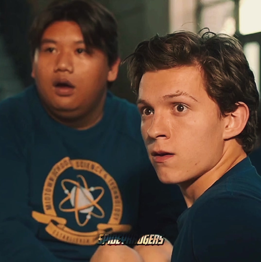 @Megan🕷️