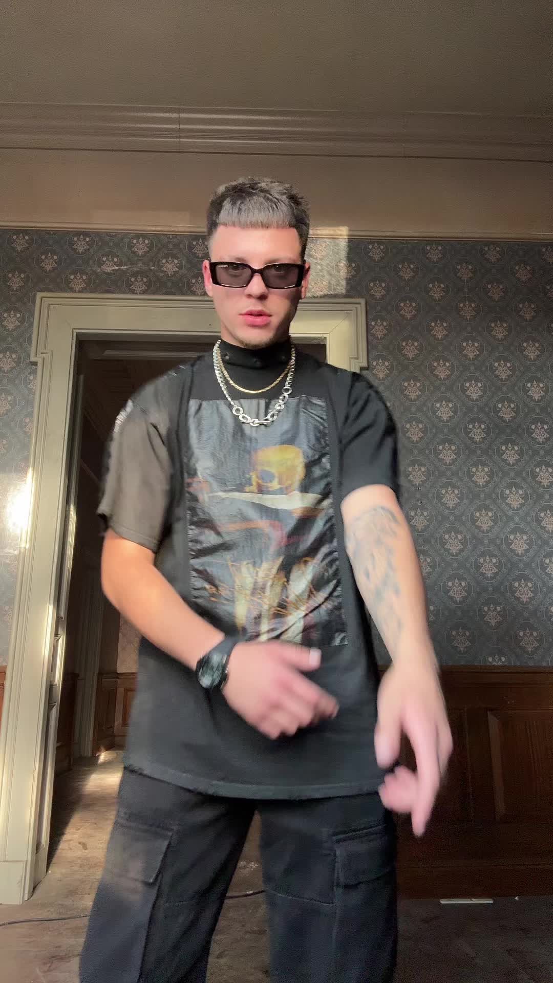 @M.G.L.