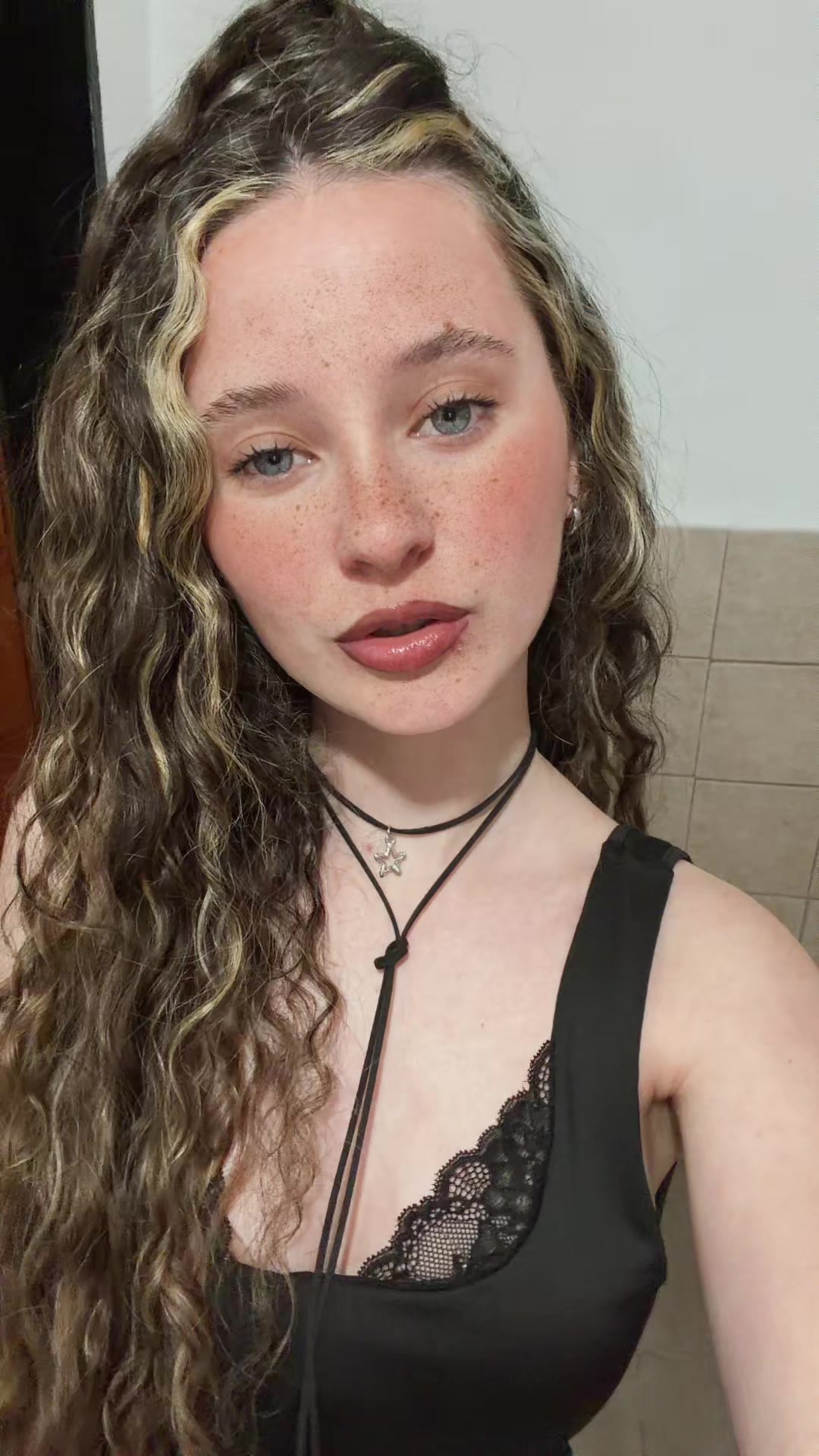 @Agooos