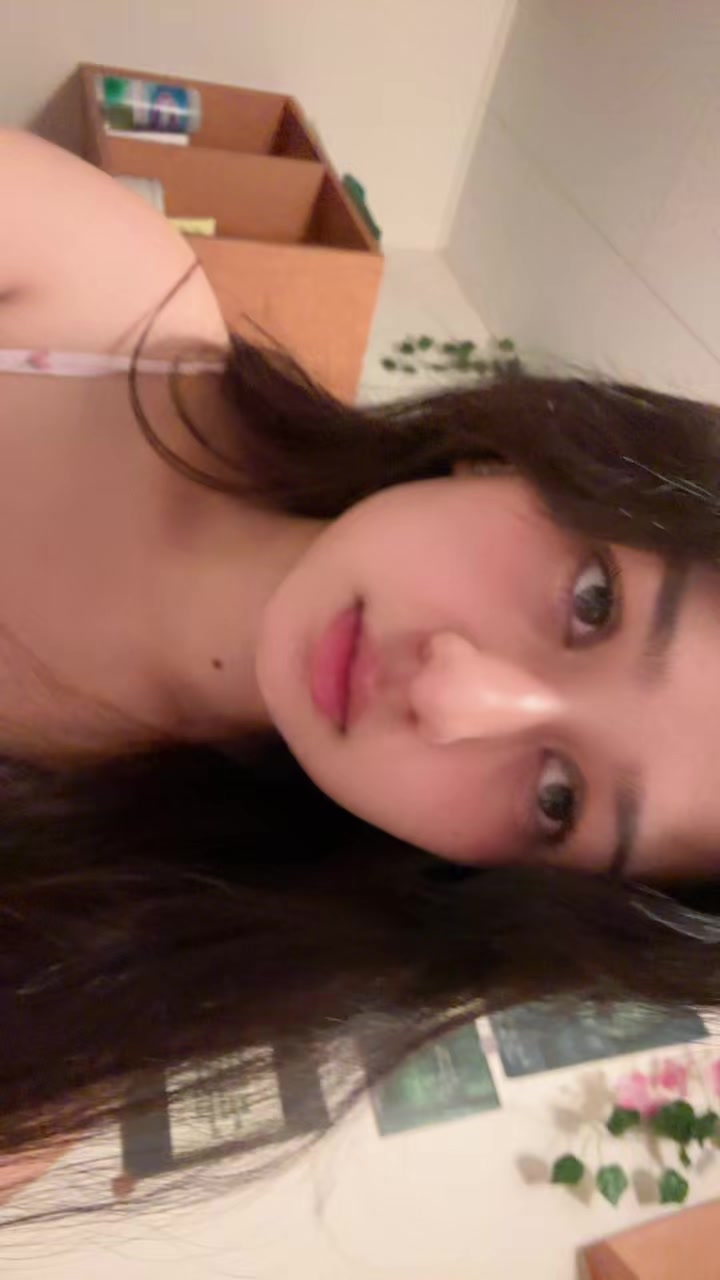 @ALINA🌸