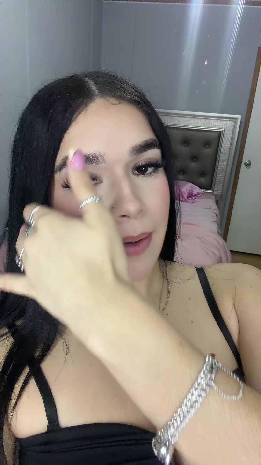 @️