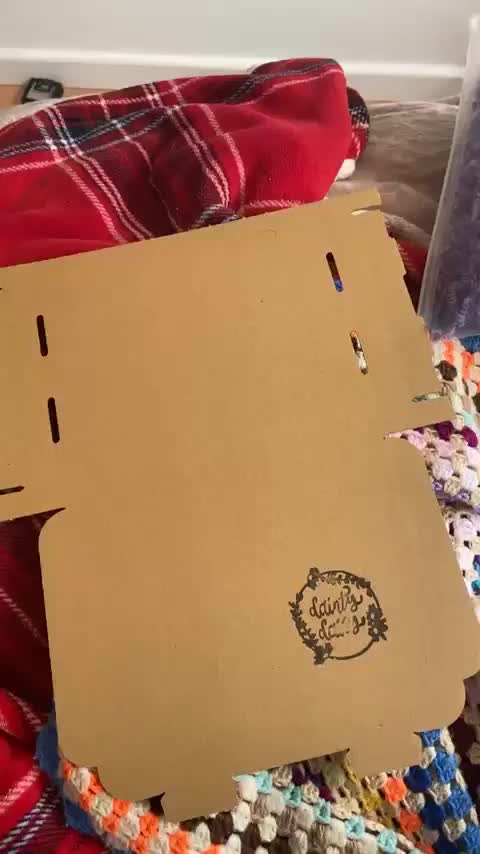 @daintydaisystudio