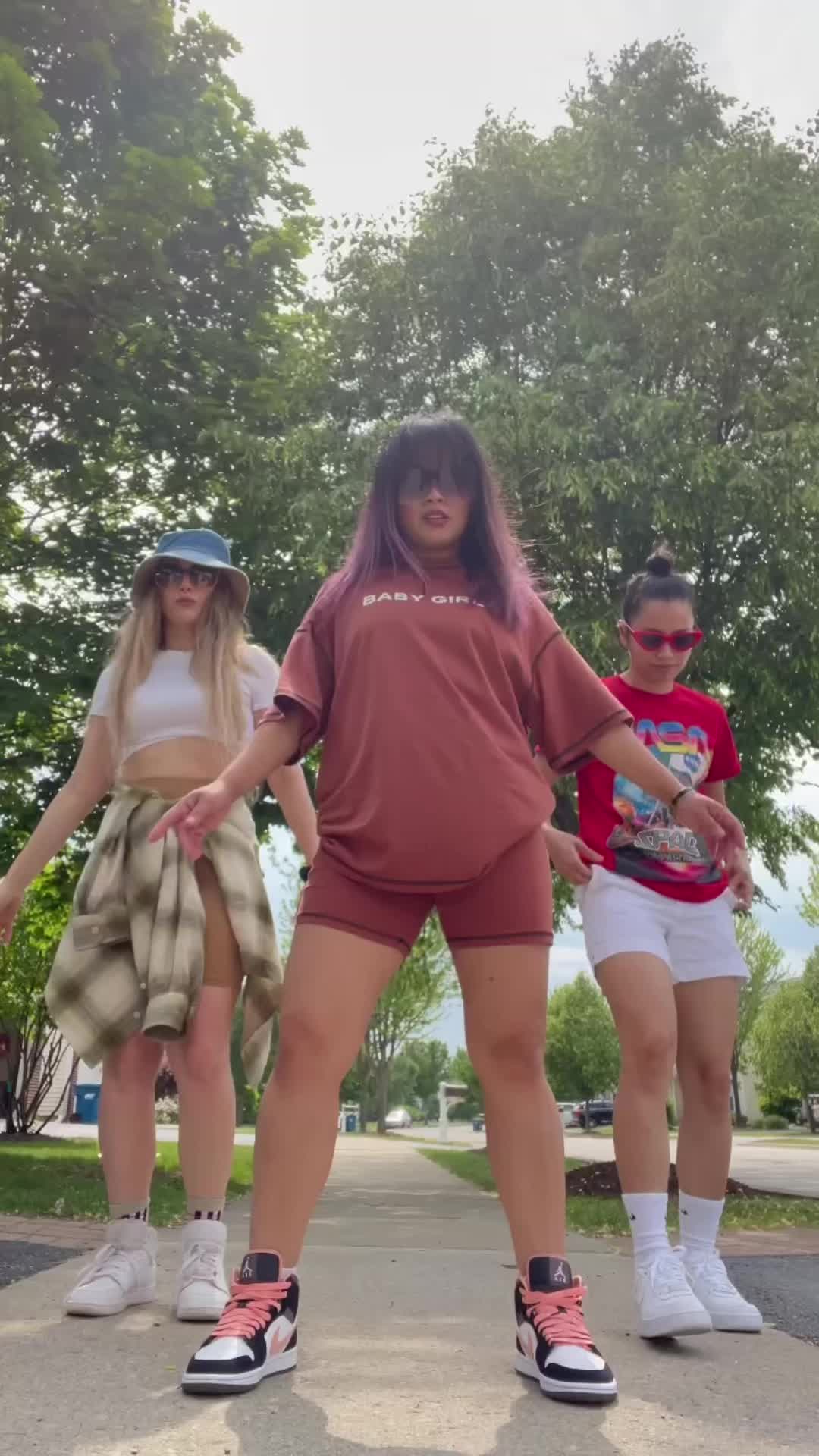 @Kweenz