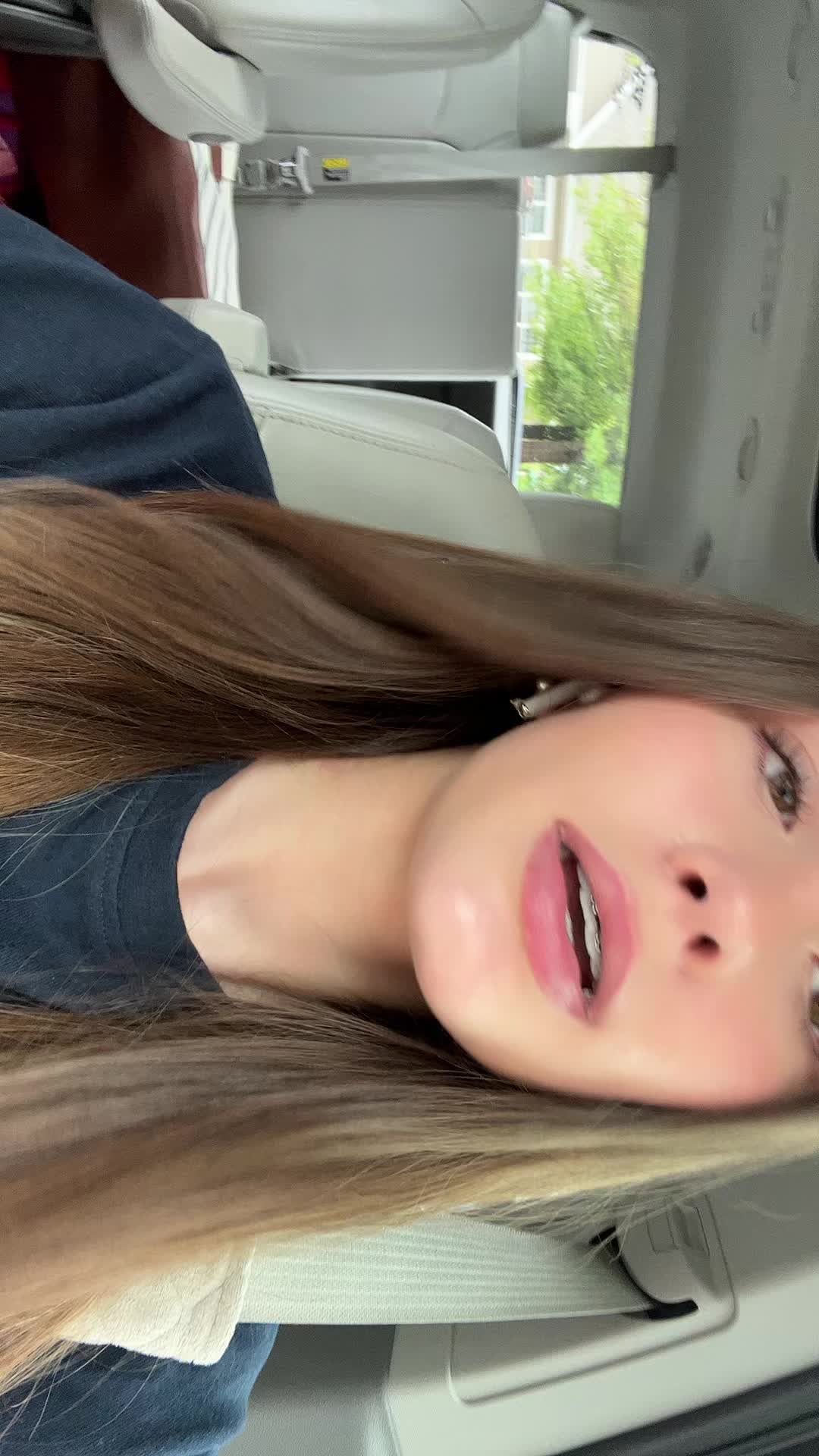 @Gabby C