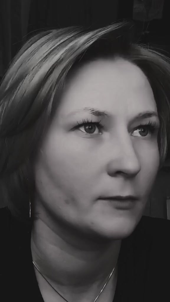 @Юлька👻