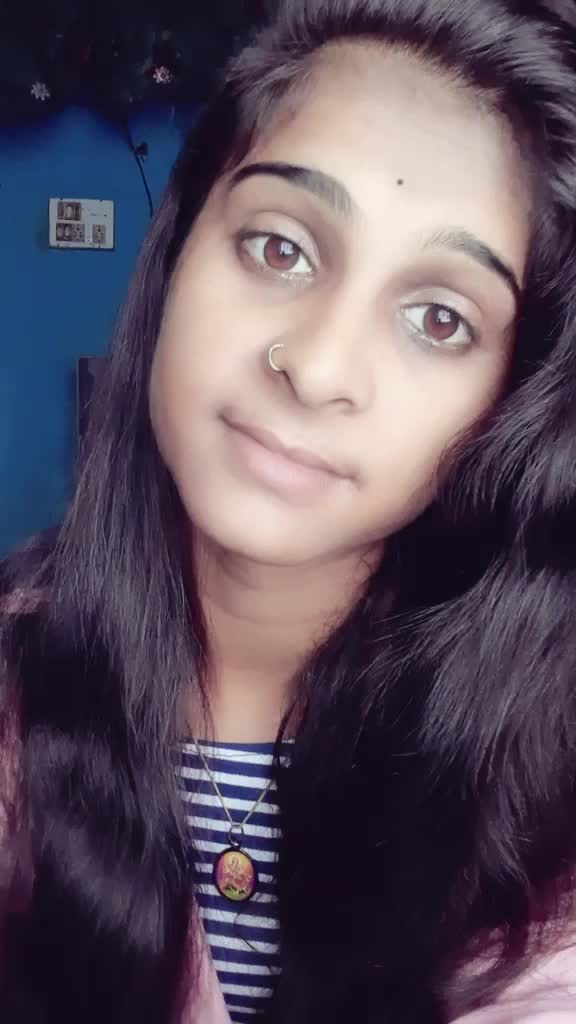 @shnaya Thakur