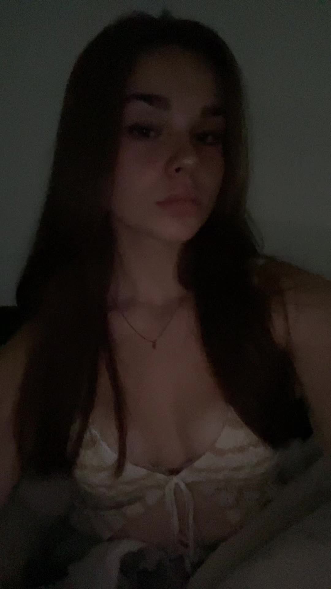 @😻