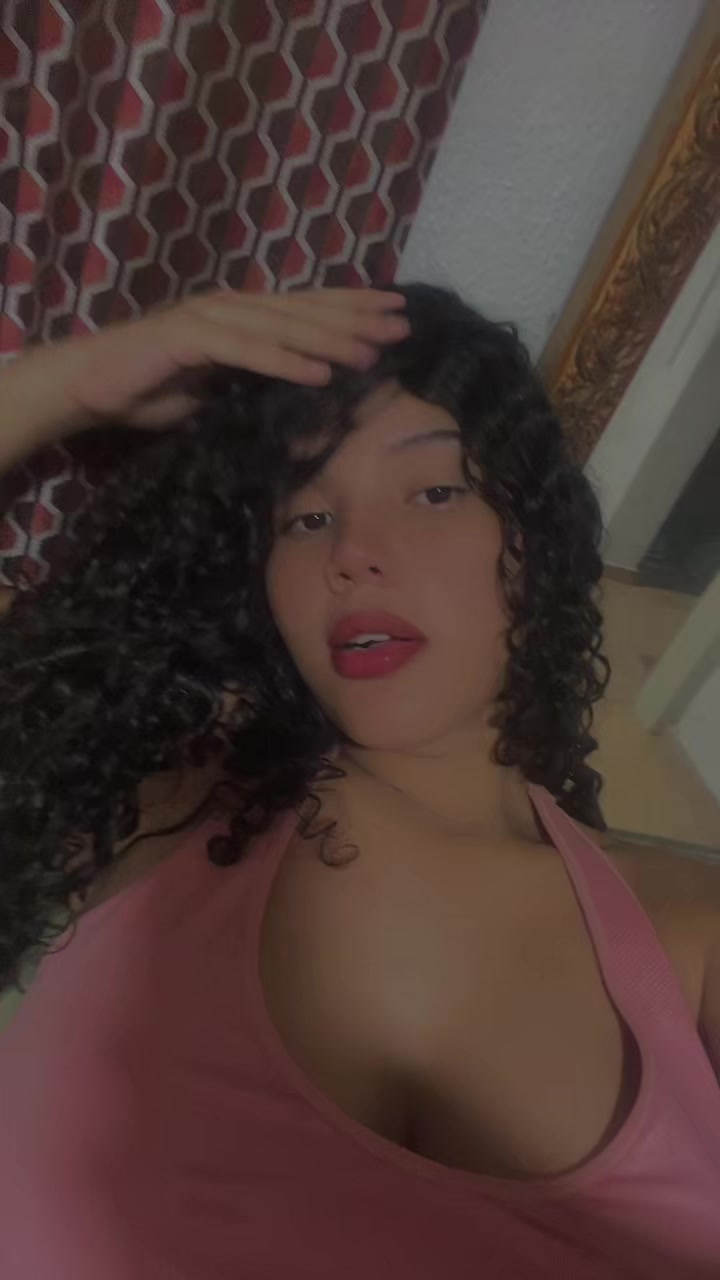@Anny👑