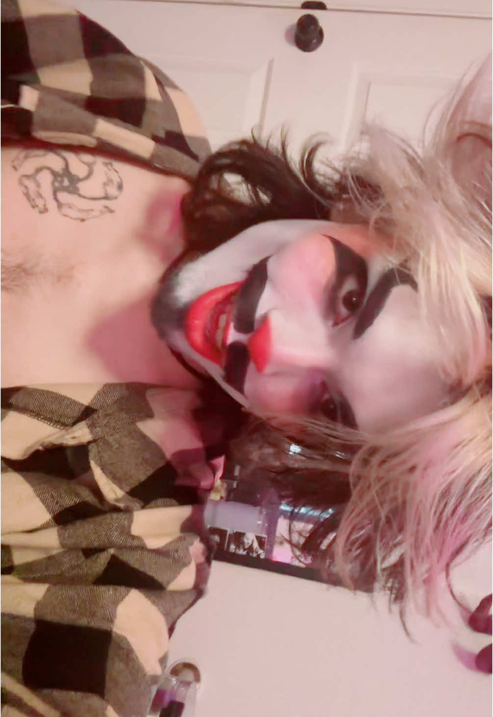 @✞☠︎Klaus☠︎✞
