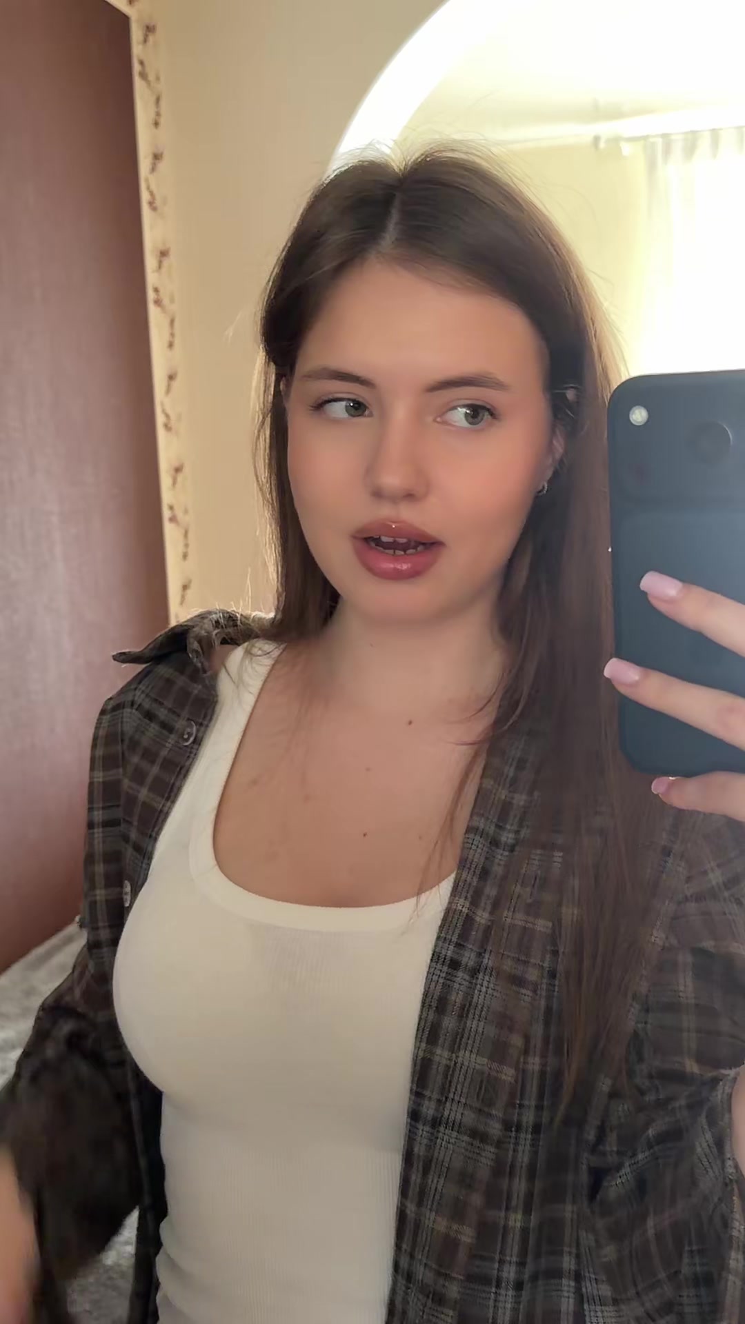 @LIZA WHITE