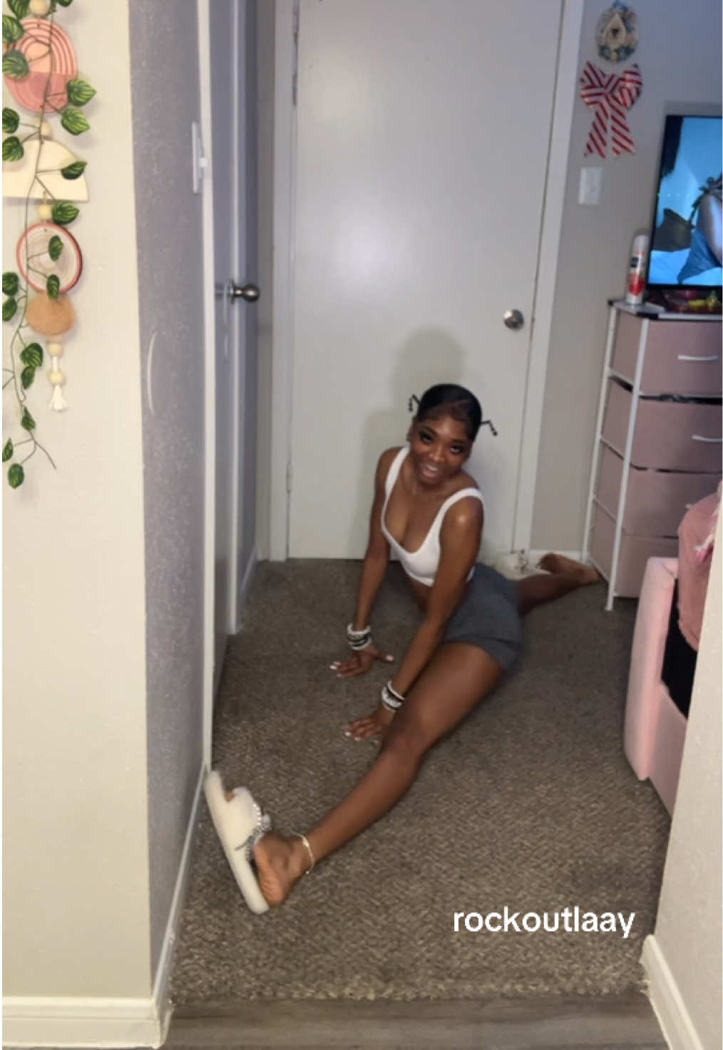 @rockoutlaay