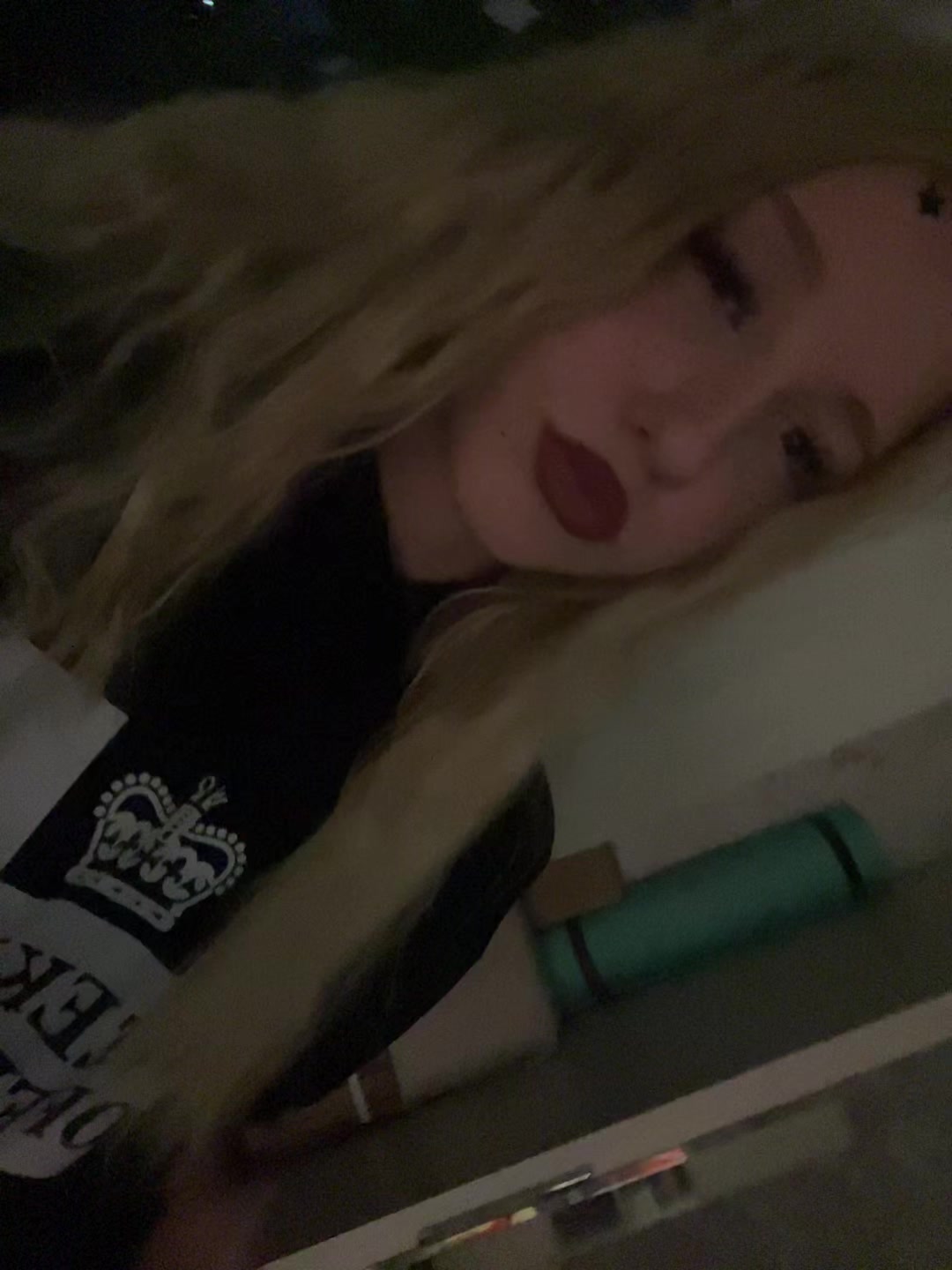 @белобрысая👅