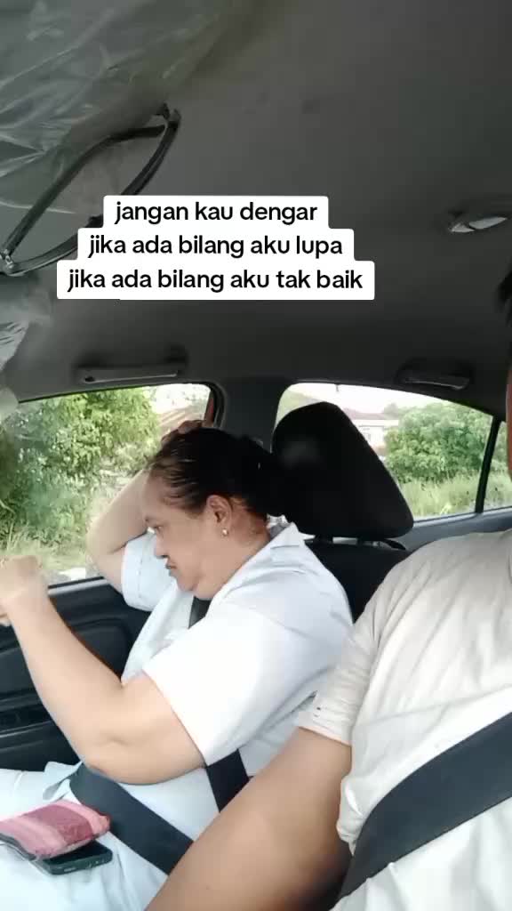 @Awan awan Gelap☁️🌨️🌧️💨