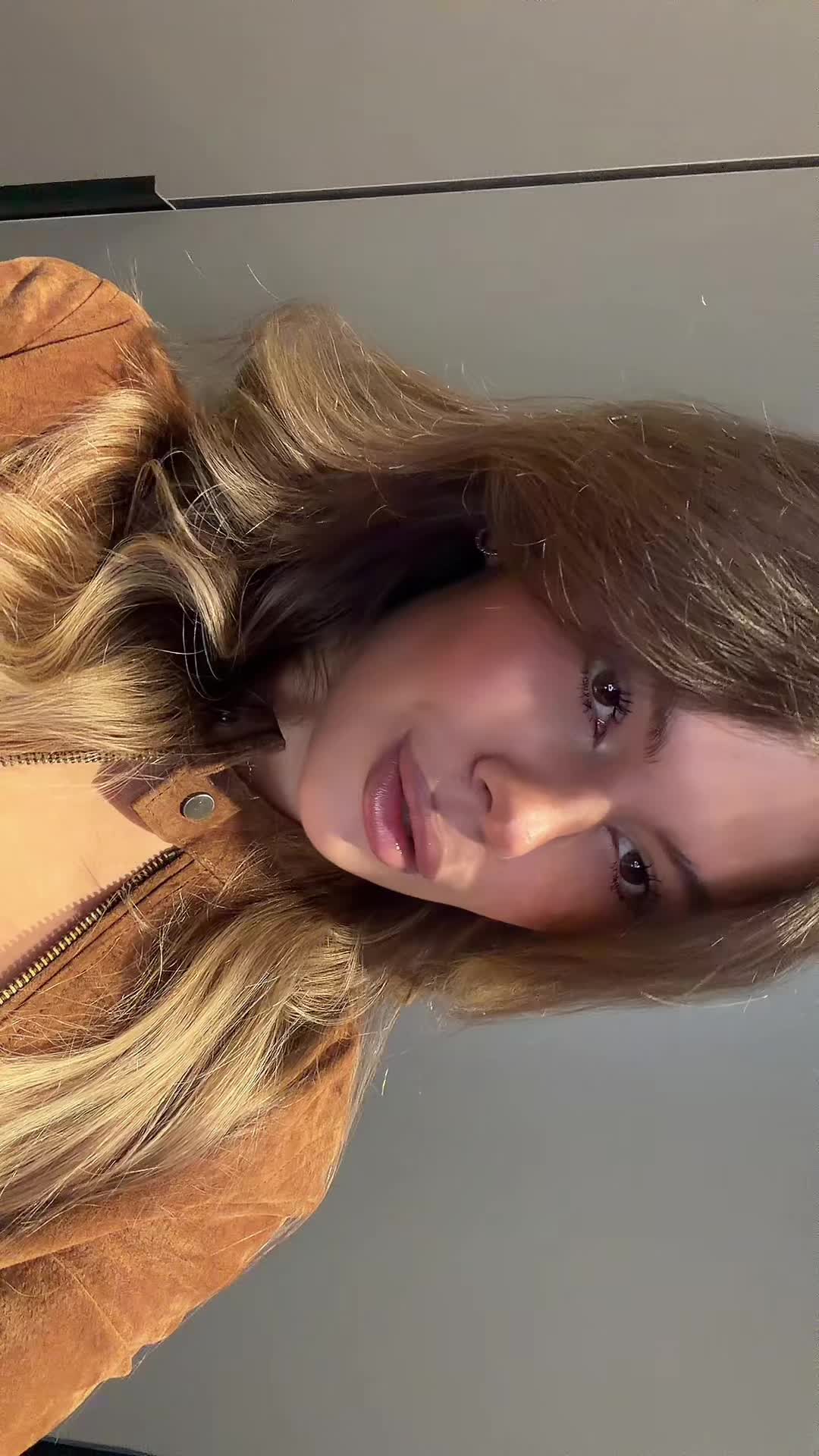@анюта🩶