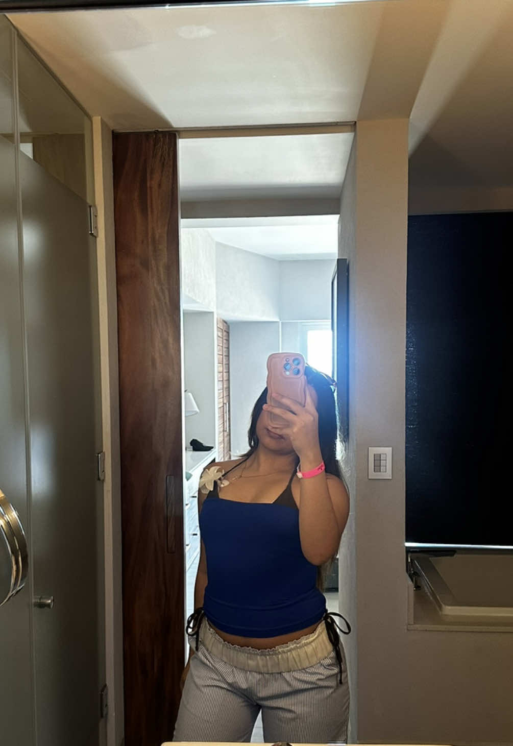 @_monicasintilde