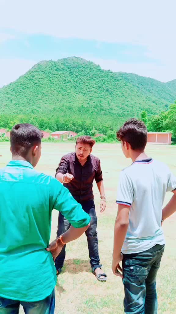 @Mr_Sayan