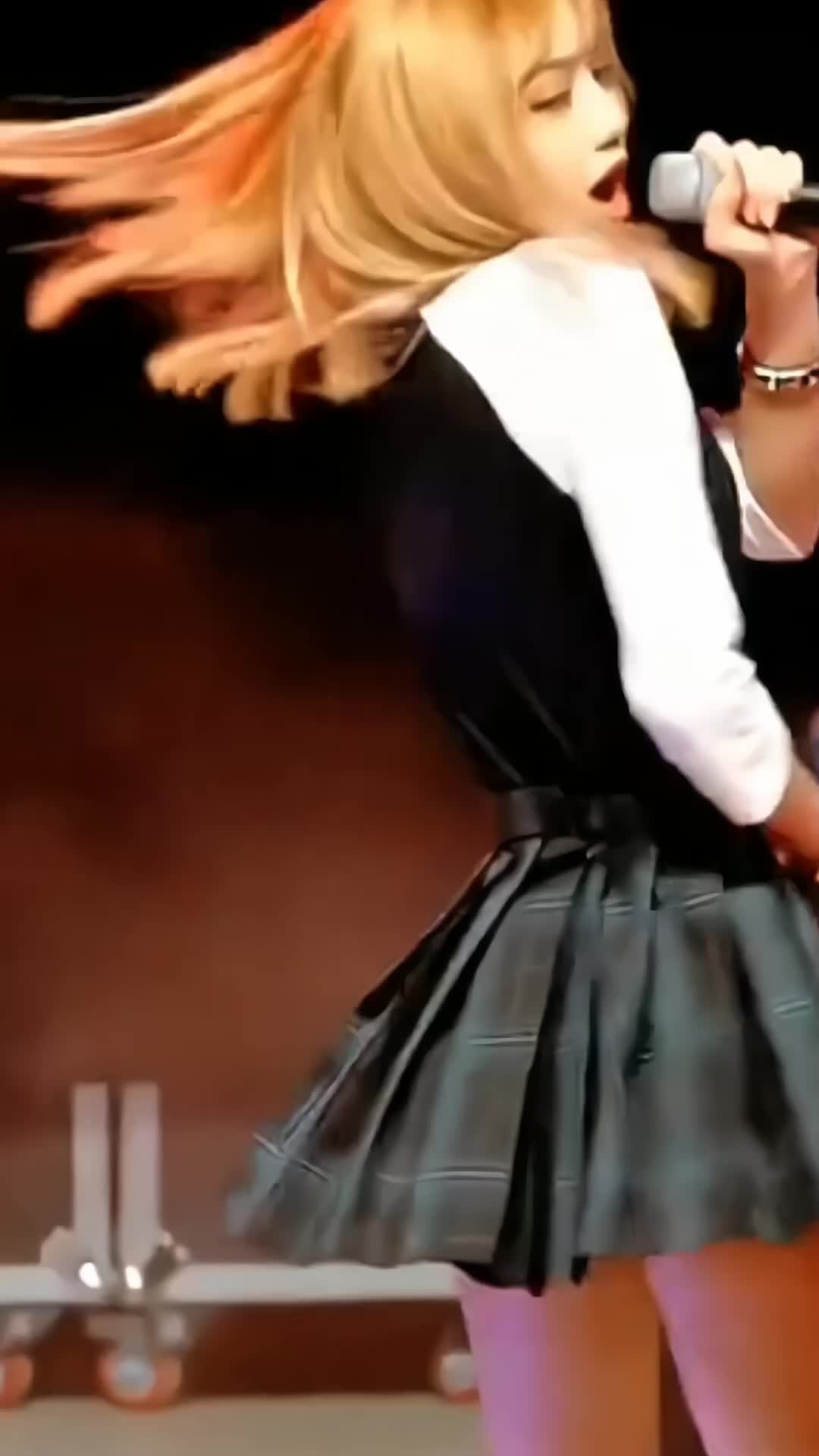 @𝘙𝘪𝘴