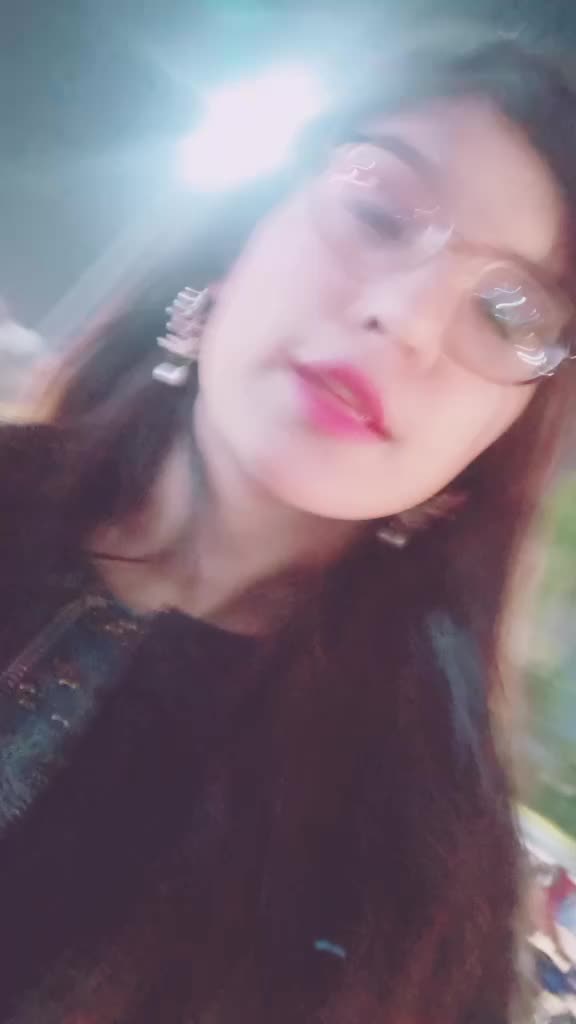 @🐾Radhika🐸