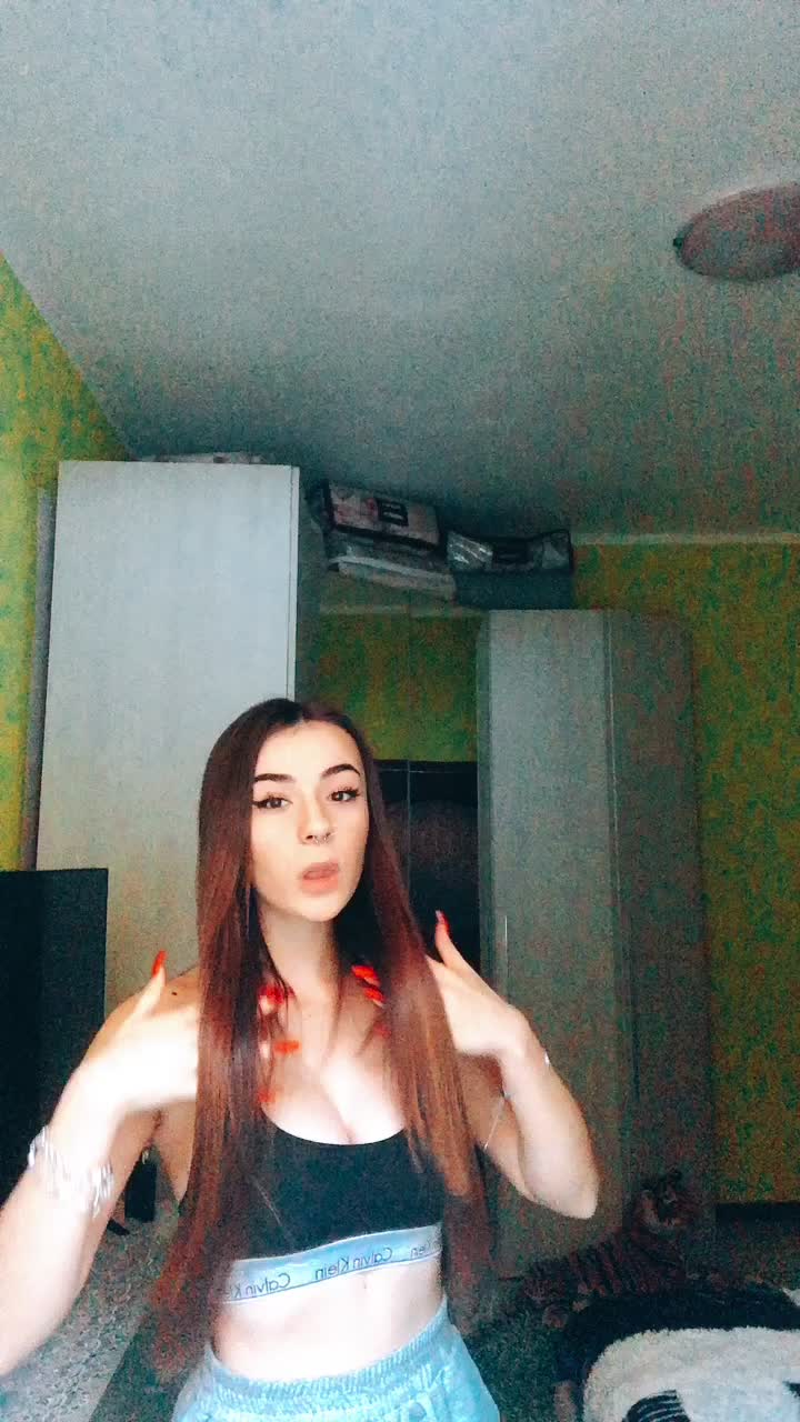 @_.la_.vio._