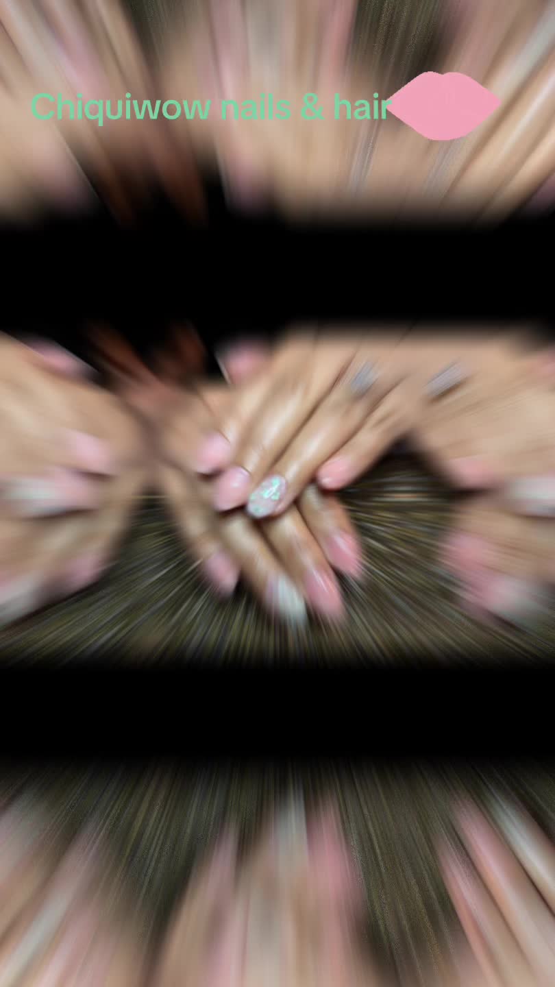 @chiquiwownails and hair