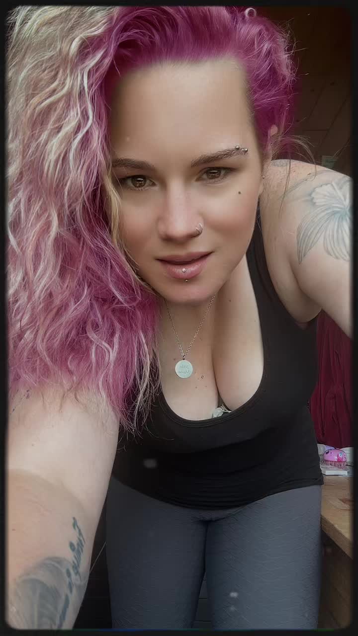 @DeMi