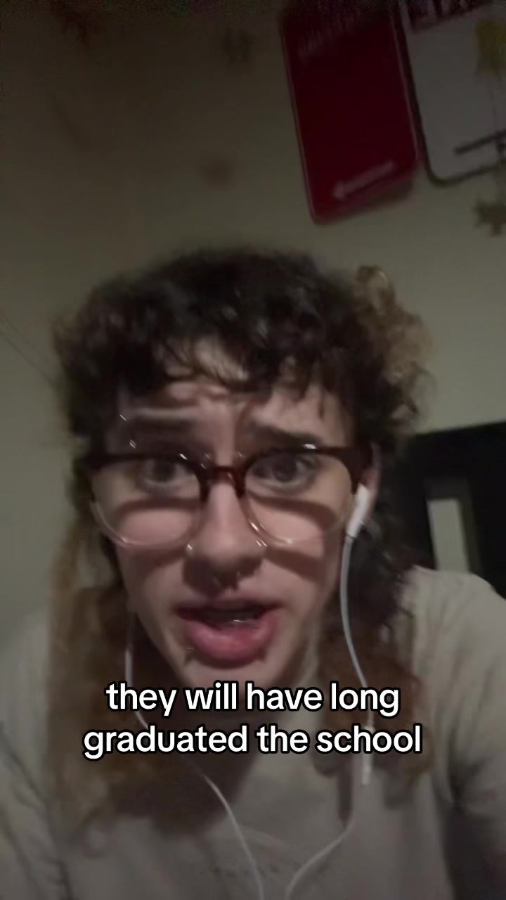 @etienne