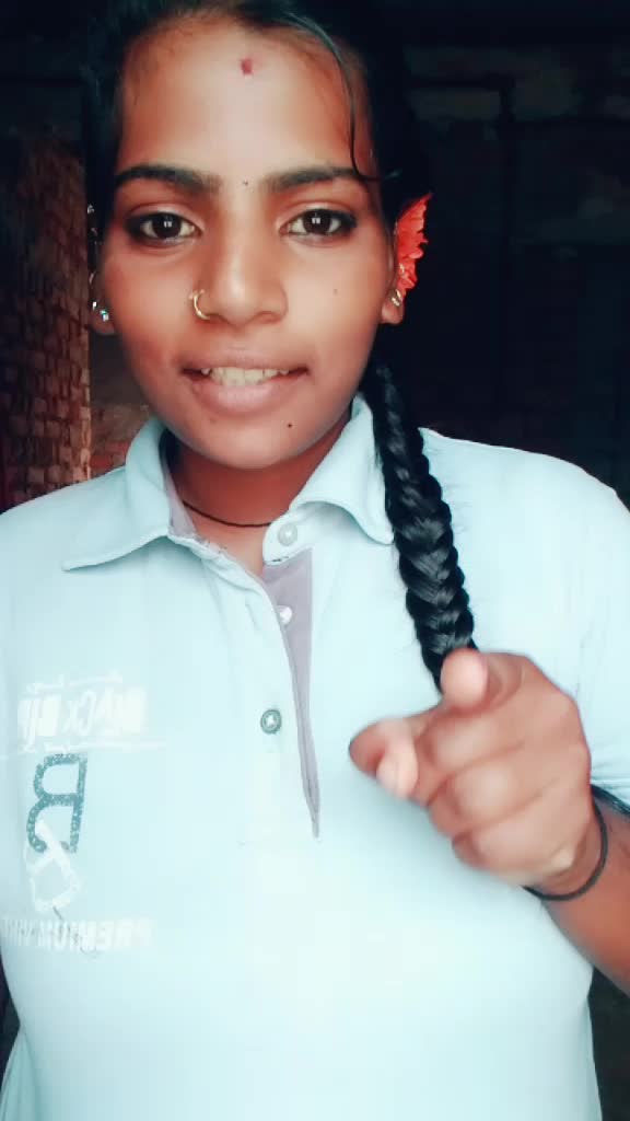 @😍smiling queen 😍