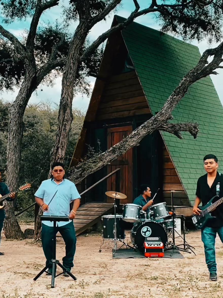 @LosGuPer