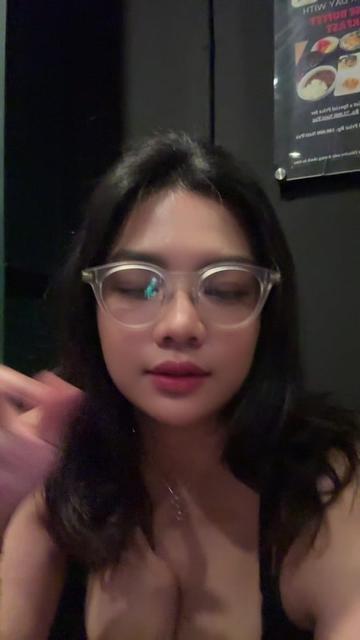 @Hello its me Tyara