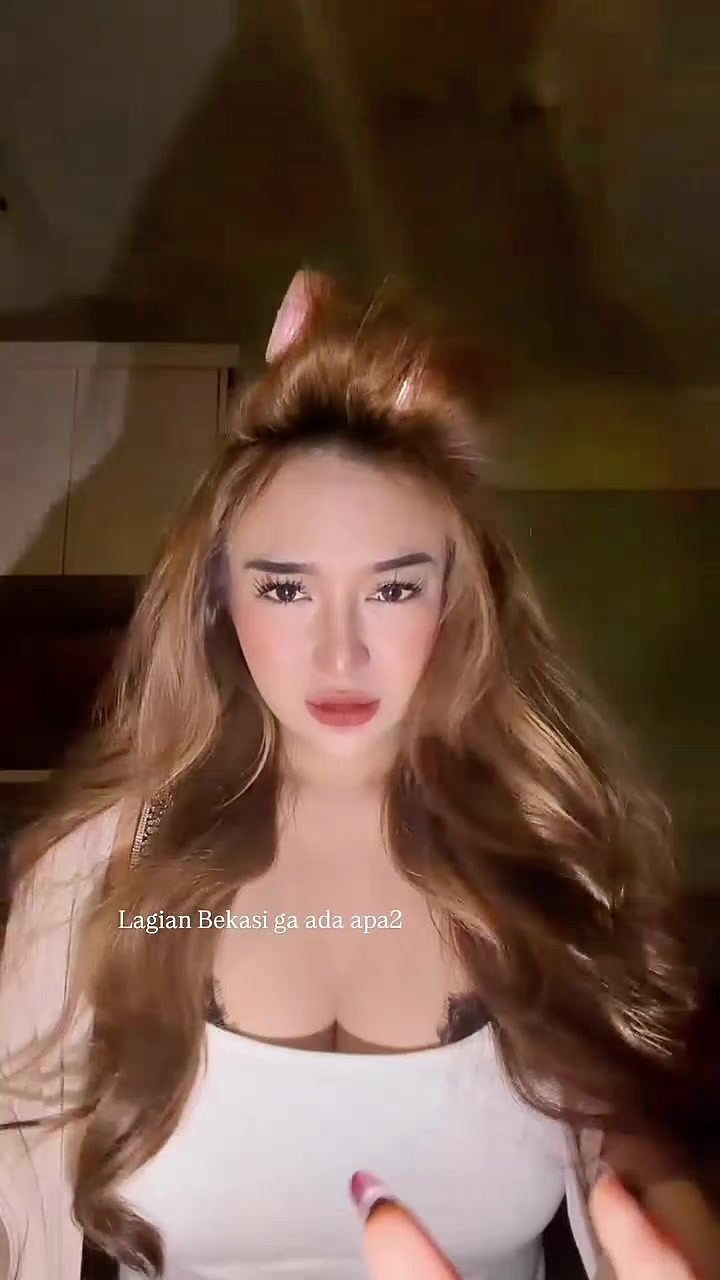 @monica👅