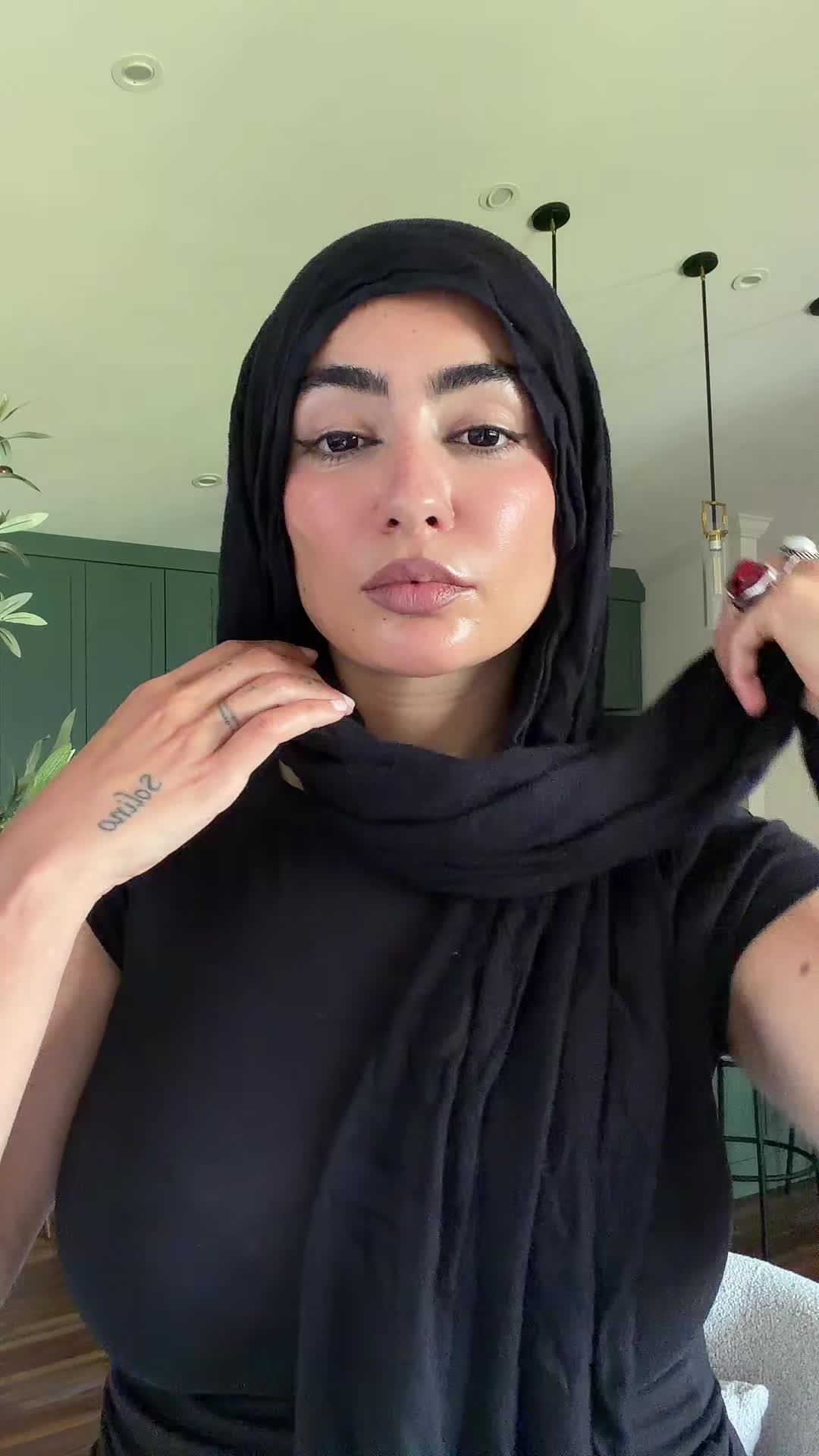 @🧑🏻&zwj;🩰✨