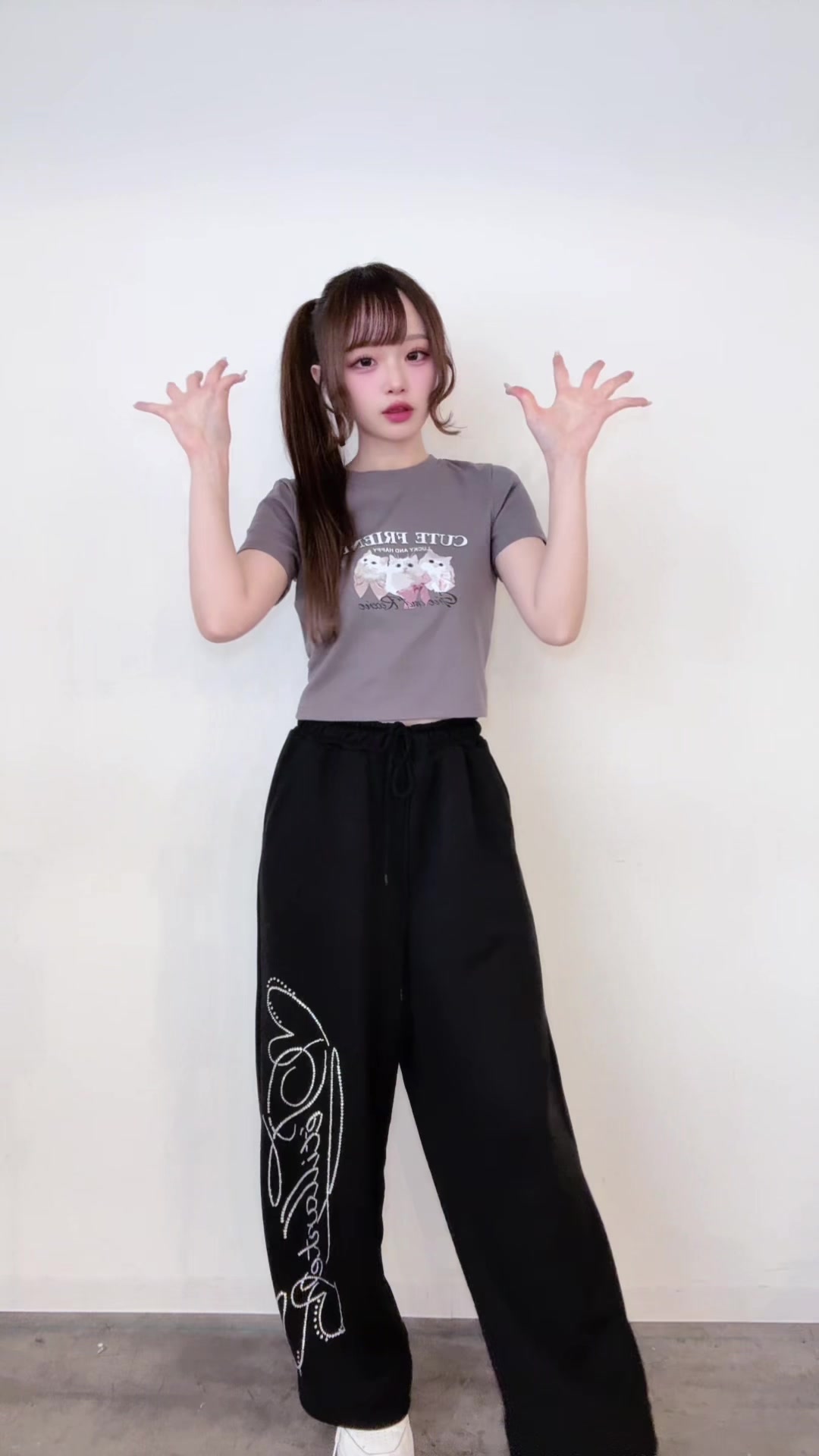@にしのありさ