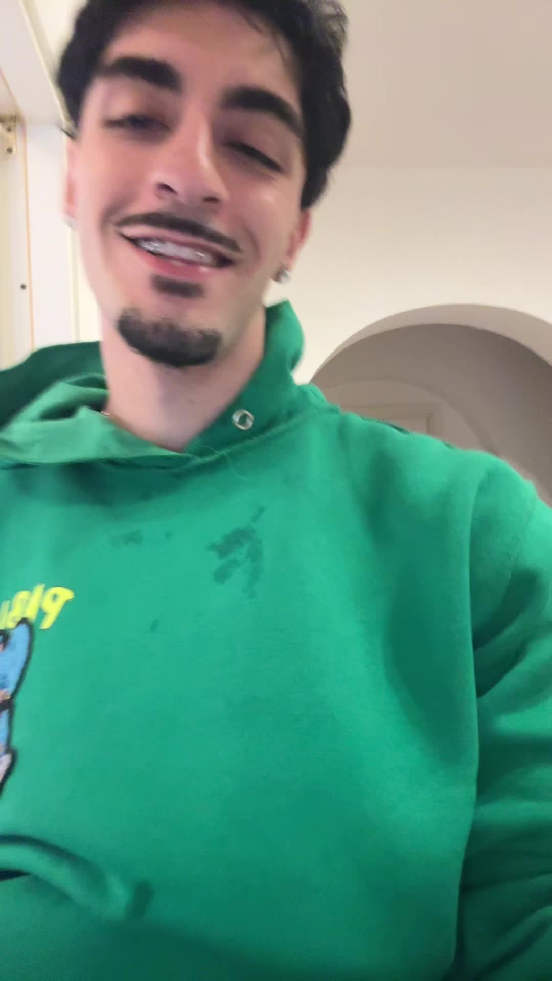 @Emazzz 👺🦈