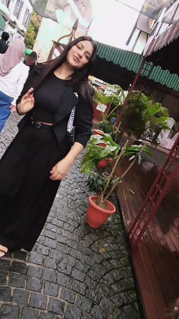 @Manu Mehra 🇲🇾