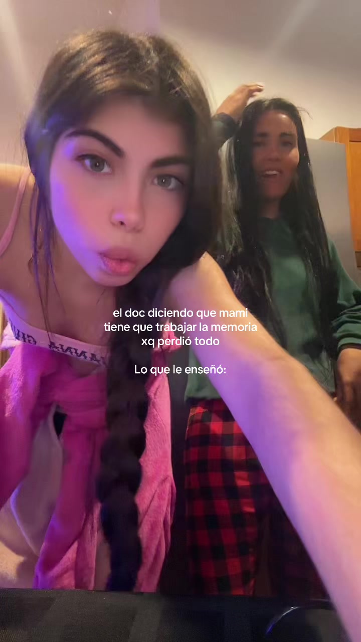 @Kiariii22_