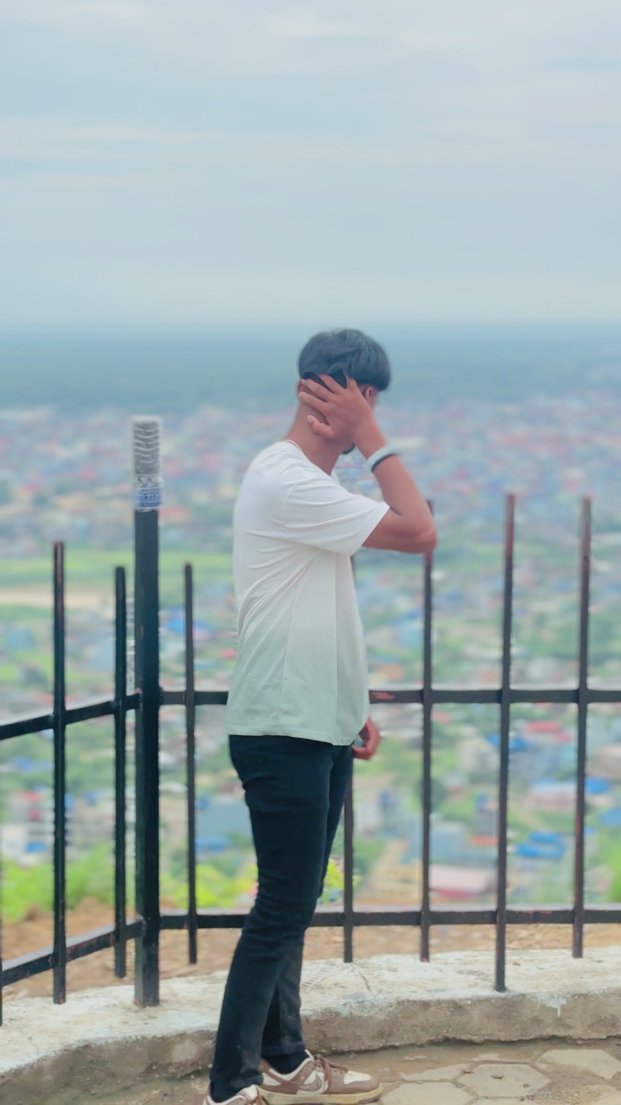 @$ Suraj🗡️ maurya 