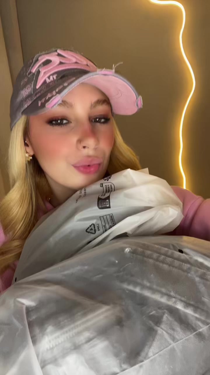 @Renata • UGC
