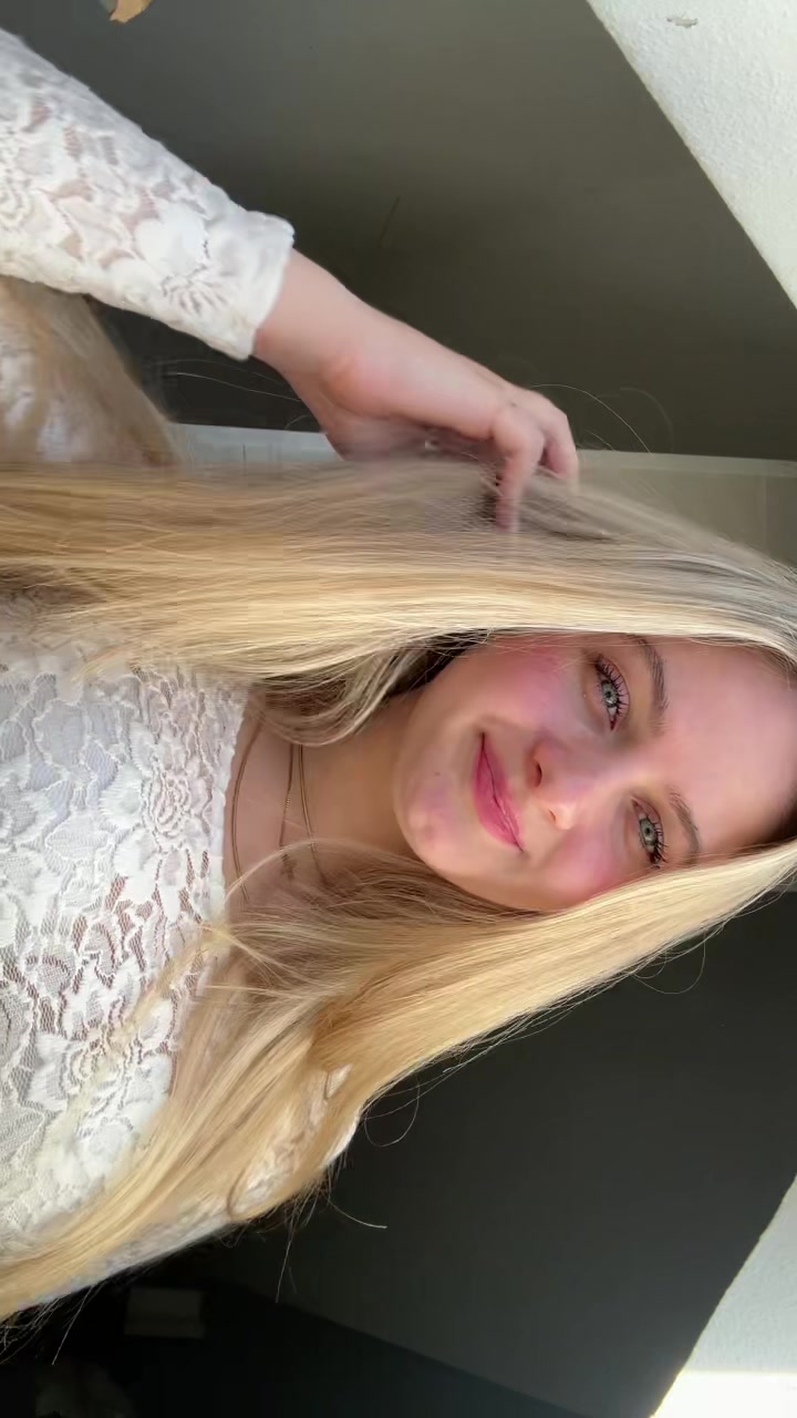 @Salom&eacute;
