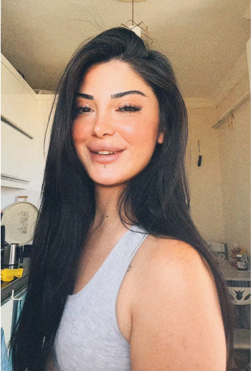 @Gözde Karataştan
