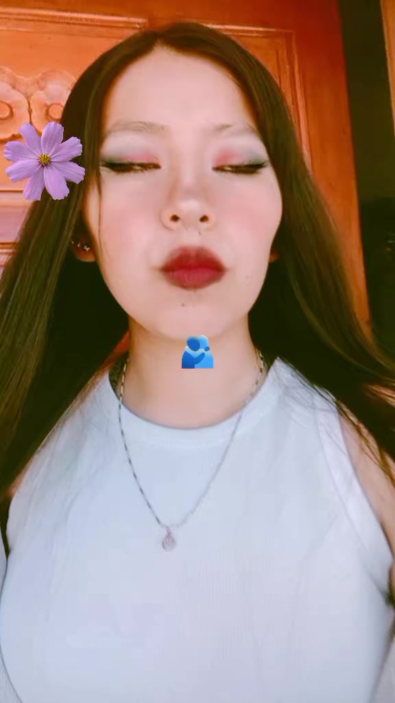 @i'am Nicole🤍🕷️