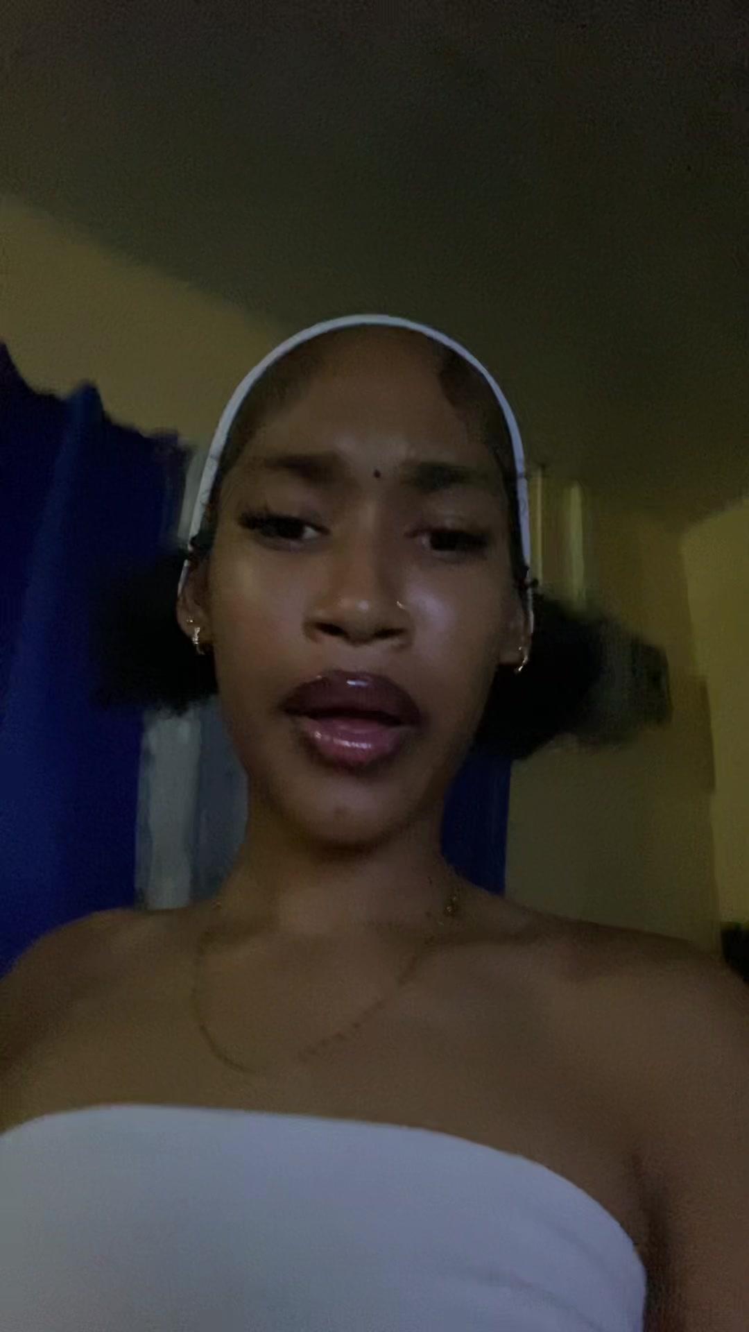 @𝒞𝒶𝓁𝒾🫧🪷