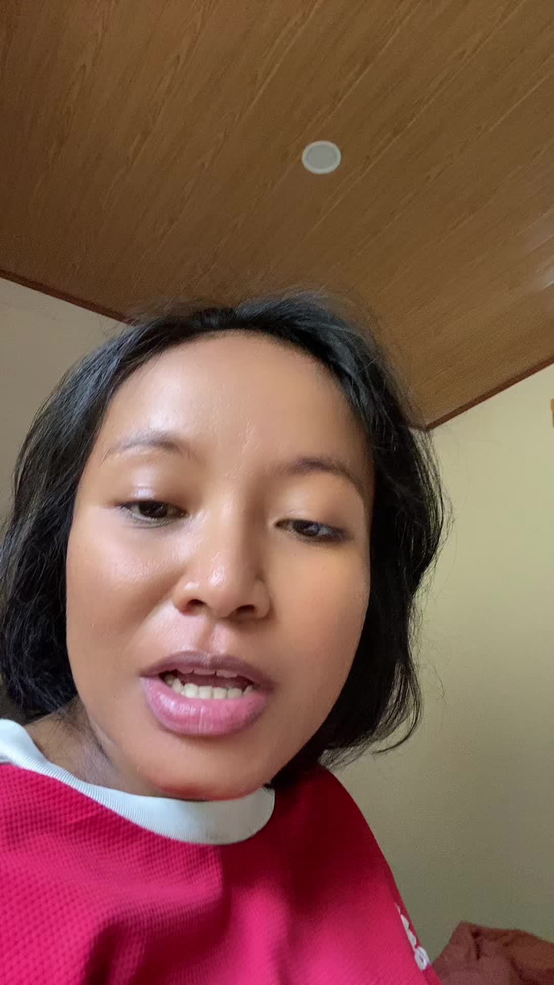 @ViviLau