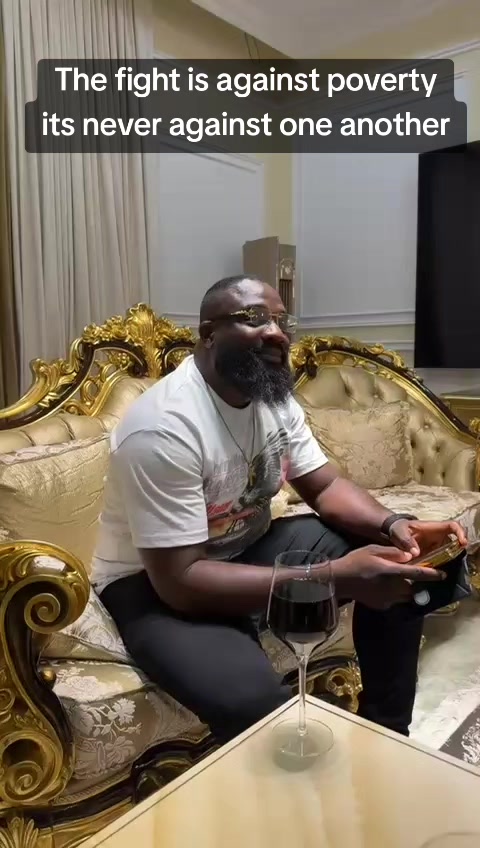 @๐ VALENTINO ๐