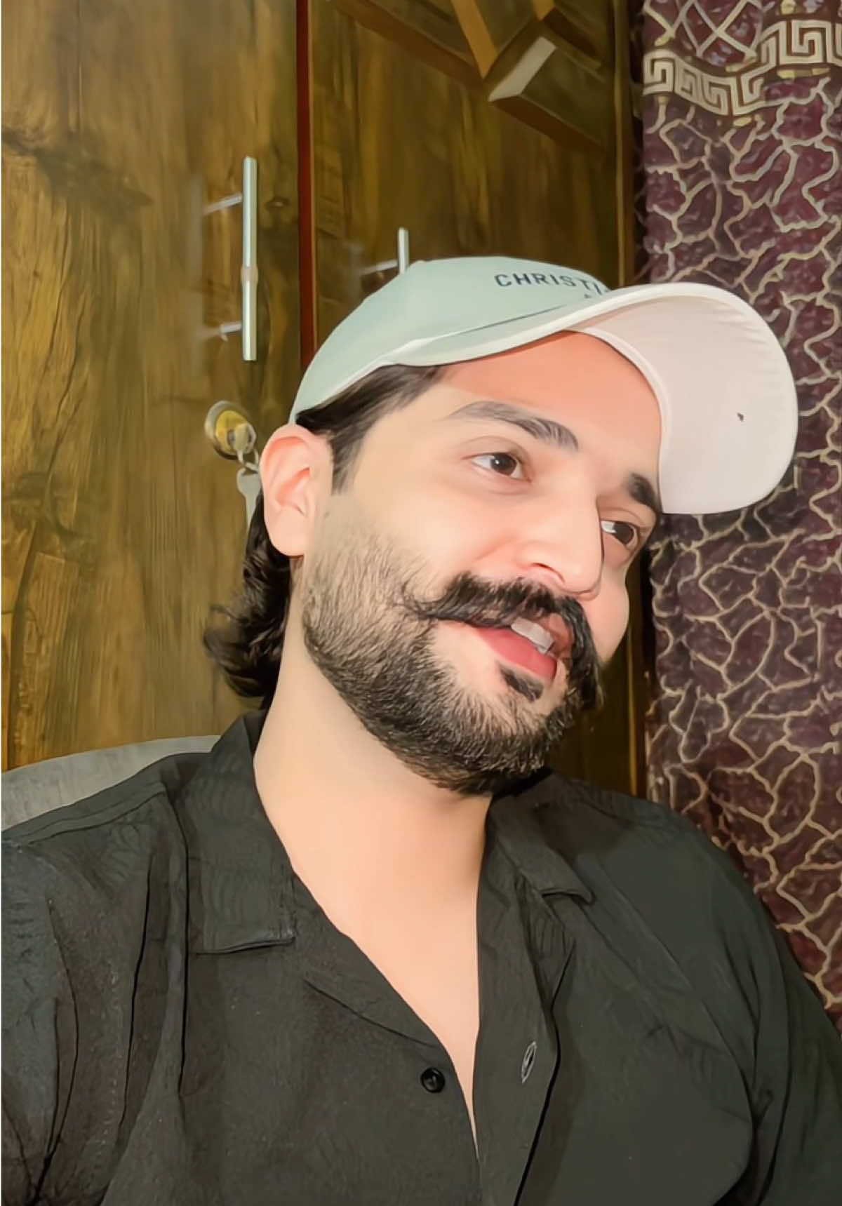 @SaRfi SOoMRo🎭🔥