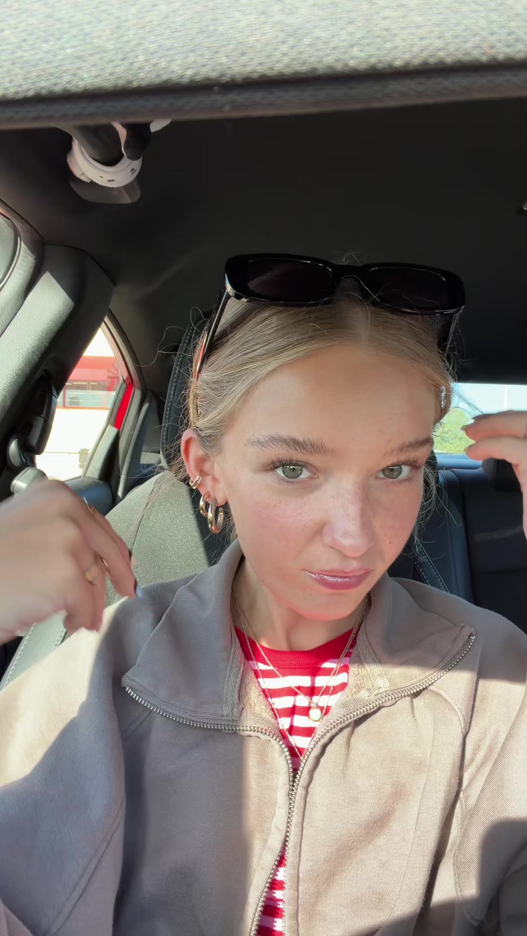 @hi