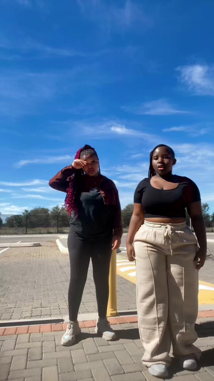@Sphumelele. N