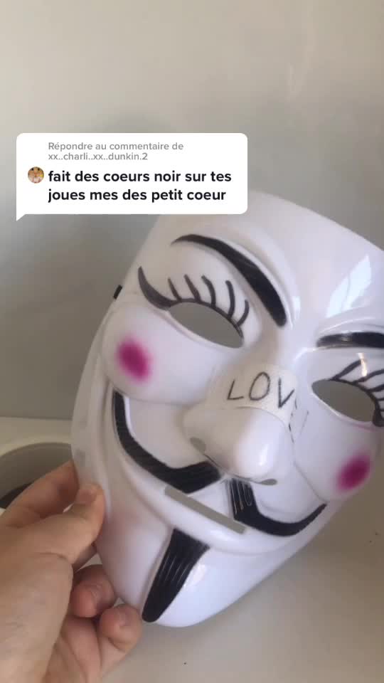 @J’ai les yeux vert les gens ;)